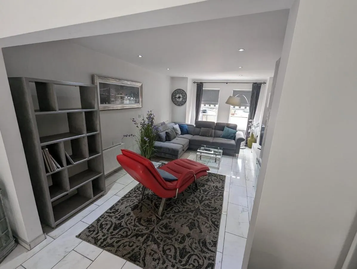 House In Belfast Villa