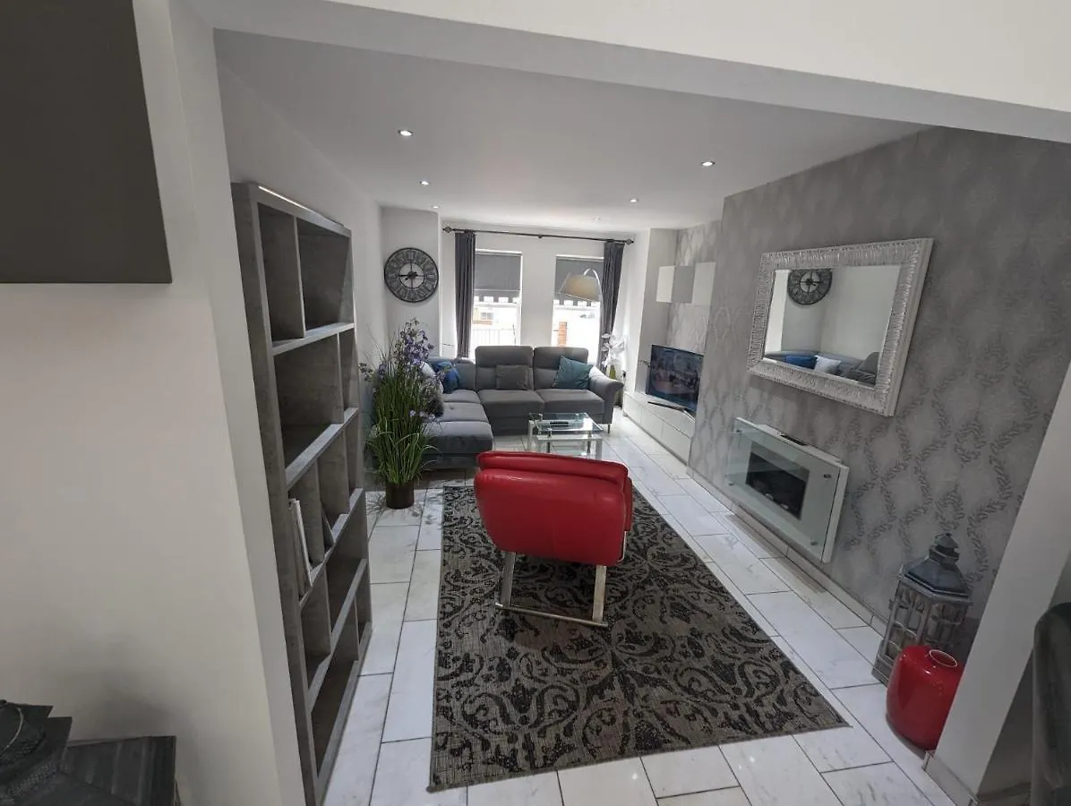 House In Belfast Villa